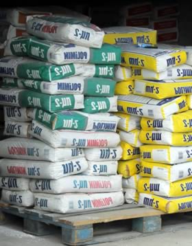 Materiales para construcción en un depósito